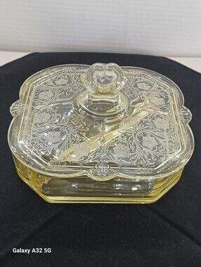 1930's Paden City Ardith Yellow / Topaz Square #411 Divided Candy Dish